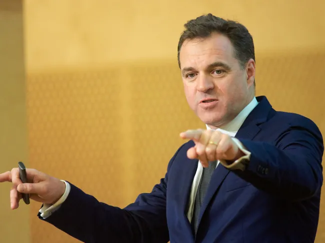 Niall Ferguson